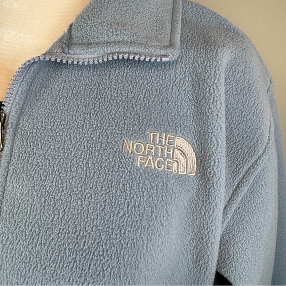 The North Face Full Zip Fleece Jacket in Light Blue - Size Medium (Women’s) - Picture 3 of 10